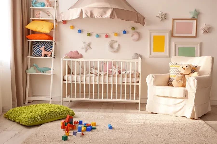 Zirben-Gitterbett für Babys und Kinder